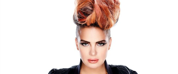 Eva Simons: 30 εκατομμύρια streams & Μισό εκατομμύριο views στο Youtube για το "Policeman"!