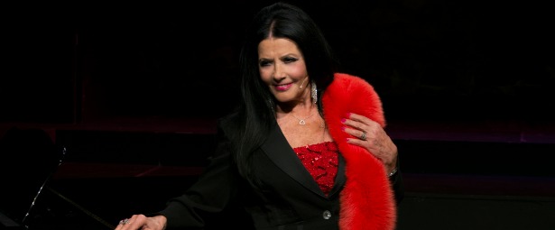 "Μια ζωή... Ζωζώ"| Η συνέντευξη τύπου της Ζωζώς Σαπουντζάκη λίγες μέρες πριν την πρεμιέρα στην Αθηναίδα!