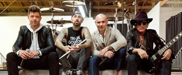 "Bad Man" | Pitbull, Robin Thicke, Joe Perry και Travis Barker σε μία ολοκαίνουργια συνεργασία!