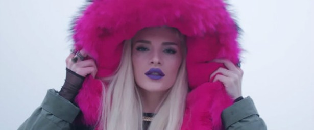 Era Istrefi - "Bonbon"| Το next big thing της παγκόσμιας μουσικής σκηνής προκαλεί... "σεισμικές δονήσεις"!