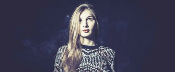 Η Alice on the roof μας συστήνεται μέσα από το πρώτο της single "Lucky You"!