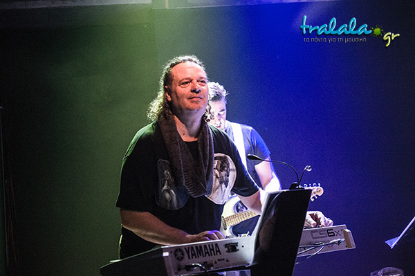 ekeinos-ki-ekeinos-03