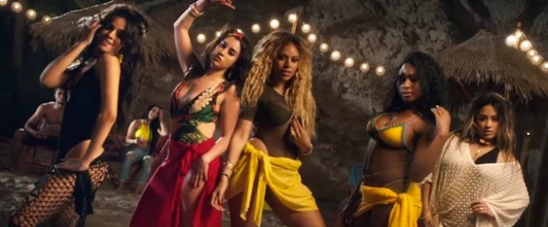 "All in my head (Flex)"| Οι Fifth Harmony κυκλοφόρησαν μόλις το νέο τους καλοκαιρινό video clip με διάθεση πιο sexy... από ποτέ!