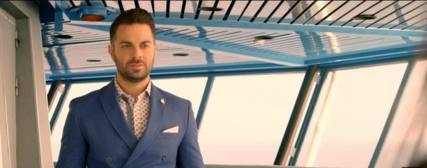 Ηλίας Βρεττός| Έτοιμος για την λαμπερή πρεμιέρα του στο Φωταέριο στο πλευρό του Γ. Πλούταρχου!