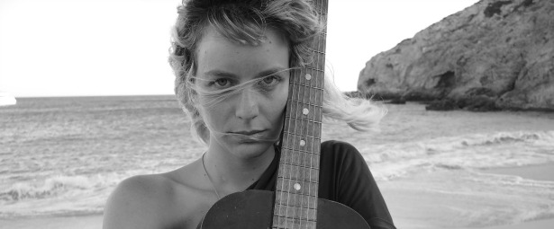 "Κοκτέιλ"| Η Nalyssa Green μας παρουσιάζει το νέο τραγούδι της!