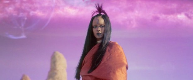 "Sledgehammer" | Η Rihanna ντύνει μουσικά τη ταινία "Star Trek Beyond"!