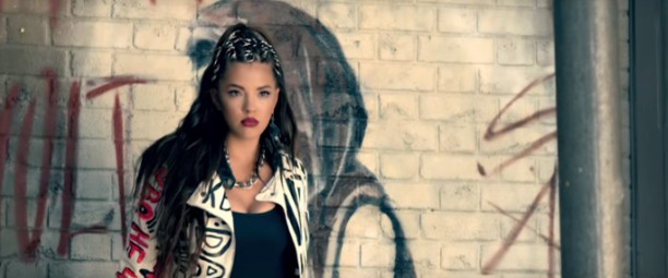 Dara - "Onto you" | Το Next Big Thing της μουσικής παρουσιάζει το πρώτο του single!