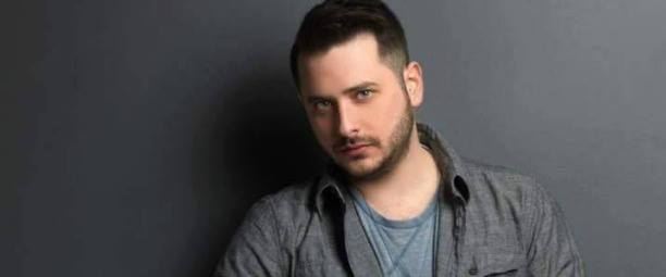 Θέμης Παναγιωτίδης|Ακούστε το νέο του single με τίτλο "Ανάποδα μετράω"