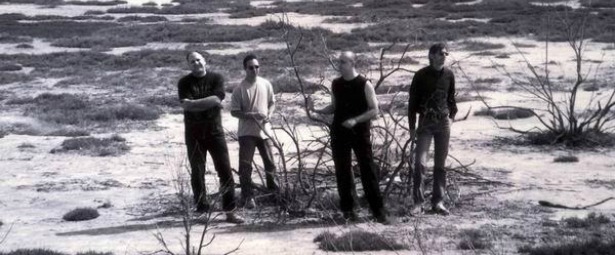 De Facto| Ακούστε το νέο τους single "Μόνο εσύ"!