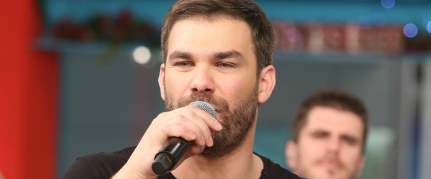 Ο Γιώργος Σαμπάνης ξεσήκωσε με τις επιτυχίες του το Χριστουγεννιάτικο "Πρωινό"!