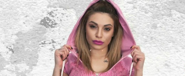 H Nonny G μας παρουσιάζει το πρώτο της τραγούδι με τίτλο "Απογείωσέ με"!