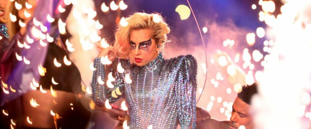 Η εμφάνιση της Lady Gaga στο Super Bowl είναι αυτή που δεν πρέπει να χάσεις!