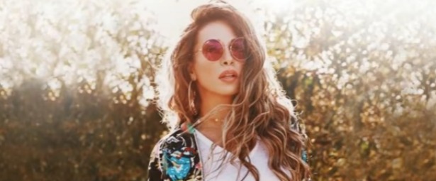 «Εγώ θα βγω» | Κυκλοφόρησε το νέο τραγούδι και video clip της Ελένης Χατζίδου!