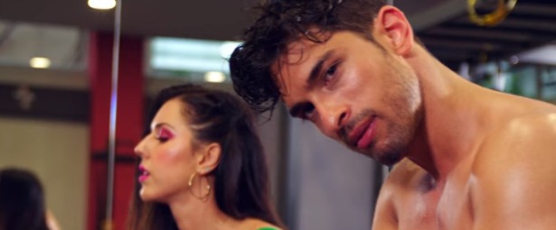 "Jacuzzi"| Το νέο καλοκαιρινό hit του DJ Pitsi!