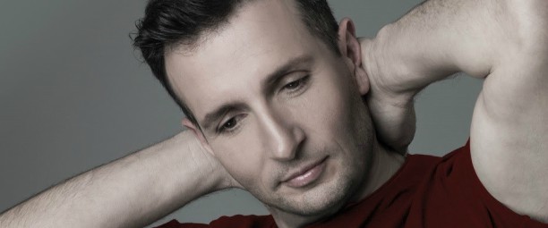 "Αν μ' αγαπάς" | Ακούστε το νέο τραγούδι του Δημήτρη Μπάση!