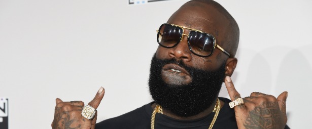 "Santorini Greece"| Ο Rick Ross προκαλεί με το νέο του τραγούδι και video clip!