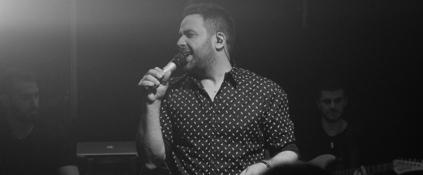 Πρεμιέρα για το Γιώργο Γιαννιά στο "Room 63" στη Θεσσαλονίκη!