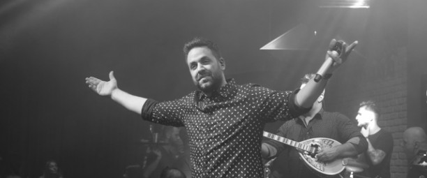 "Πάνω στα σύρματα"| Το νέο video clip του Γιώργου Γιαννιά κυκλοφόρησε!