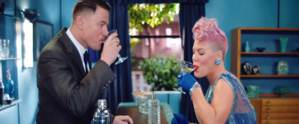 "Beautiful Trauma" | Ο Channing Tatum συμπρωταγωνιστεί στο ολοκαίουργιο video clip της P!nk... δείτε το!