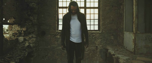 O Ζαν Μπατίστ ζητάει «Συγγνώμη» μέσα από μία ερωτική μπαλάντα από ψυχής του!