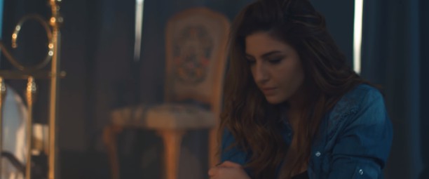 "Έτσι κι έτσι" | Πάρτε μία μικρή γεύση από το νέο τραγούδι και video clip της Έλενας Παπαρίζου!