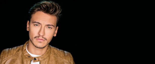 Πάρις | Ακούστε teaser από το νέο του τραγούδι "Ίδιος κόσμος"!