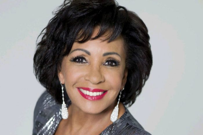 Βιογραφία | Shirley Bassey