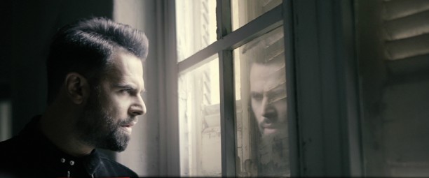 "Σαν Τρελός" | Ο Γιώργος Παπαδόπουλος κυκλοφορεί το νέο του τραγούδι και video clip!