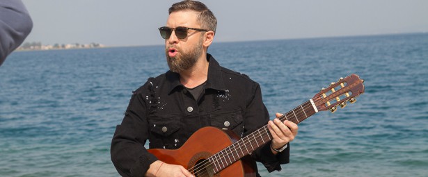 "5 Λεπτά"| Ο Γιάννης Βαρδής στο νέο του τραγούδι και video clip!