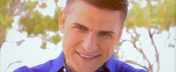 "Ούτε με 100"| Το νέο τραγούδι του Χρίστου Αντωνιάδη!