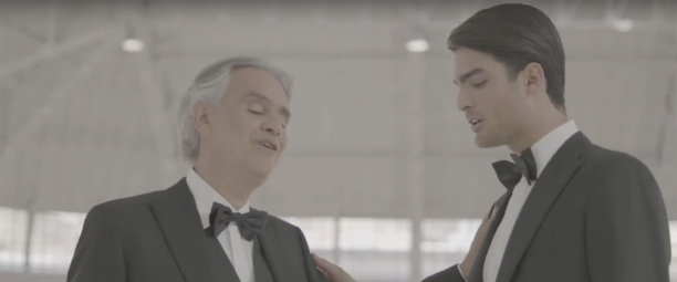 Andrea & Matteo Bocelli | Πατέρας και γιος συγκινούν με το ολοκαίνουργιο "Fall On Me"!