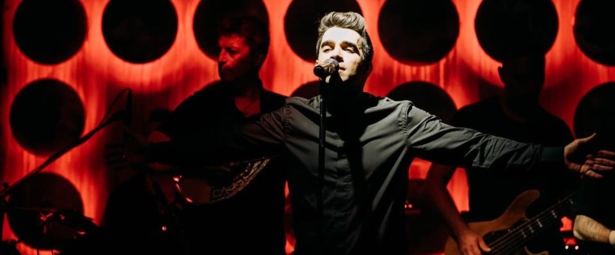 Βασίλης Δήμας: Επιτυχημένη η πρεμιέρα του στο «Χρώμα» στη Θεσσαλονίκη!