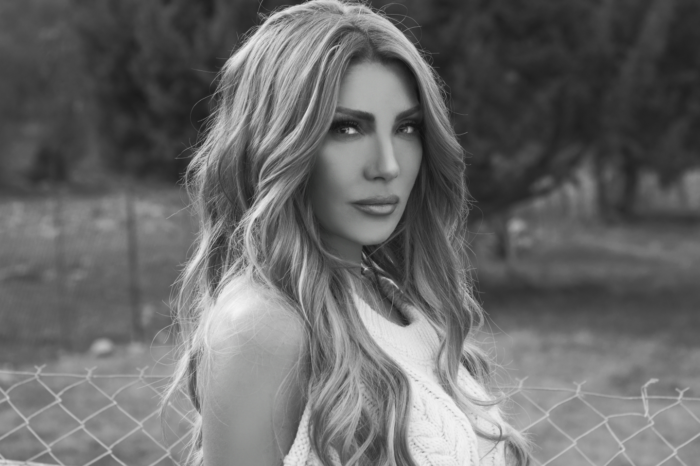 «Βουτιά στο κενό» για την Αγγελική Ηλιάδη... με ένα ολοκαίνουριο τραγούδι και video clip!