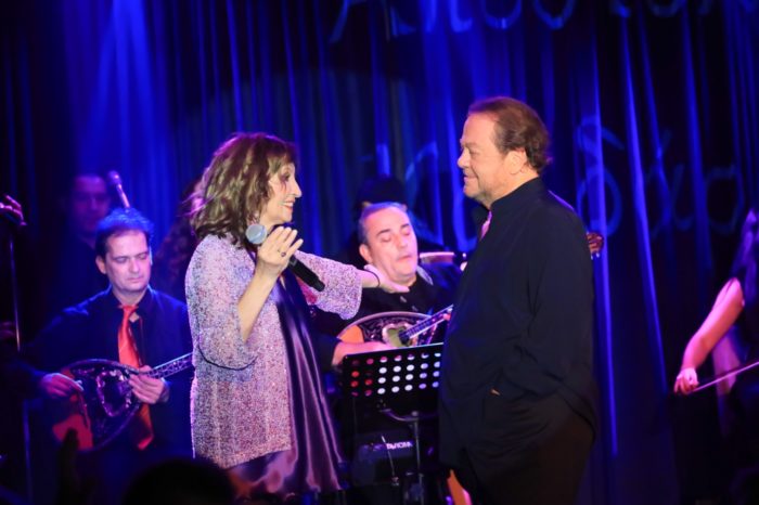 Επώνυμες παρουσίες στο Baraonda Music Hall - Ποιοι διασκέδασαν παρέα με τον Γιάννη Πάριο & τη Γλυκερία;