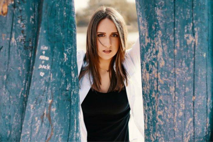 Χριστίνα Συρίγου| Κυκλοφορεί σύντομα το νέο της single!