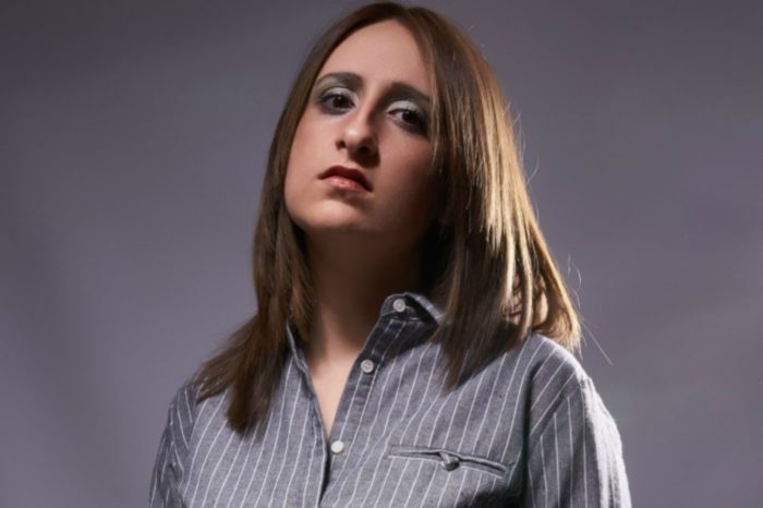 "Σπασμένο Καράβι"| Ακούστε τη νέα διασκευή της Χριστίνας Συρίγου!