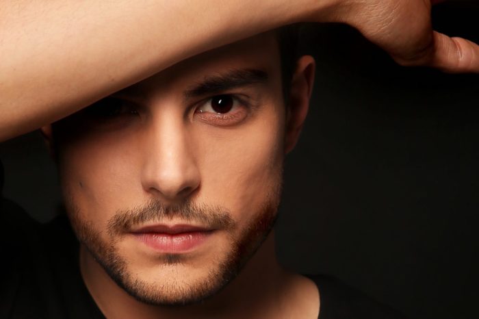 Συγκινεί ο Άρης Μακρής μιλώντας για την απώλεια του πατέρα του - Πως το αντιμετώπισε;