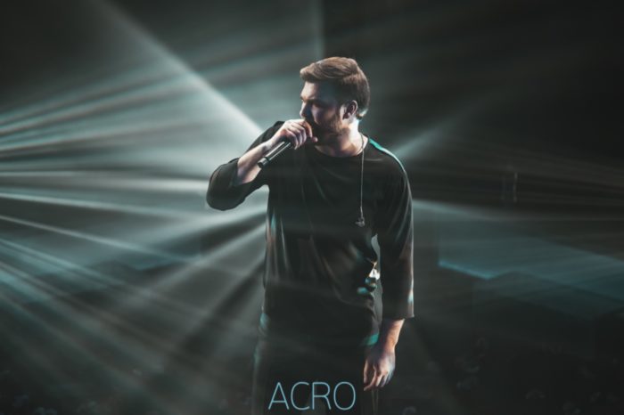 Τον Γιώργο Σαμπάνη και το ACRO Club επέλεξε η Δέσποινα Καμπούρη για να γιορτάσει τα γενέθλια της!