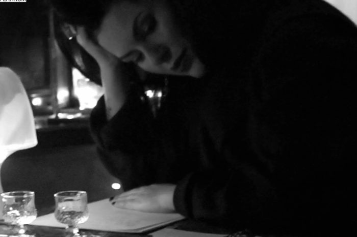 15 50: Διασκευάζουν "Το Παλιό Μου Παλτό" και κλέβουν τις εντυπώσεις (video)