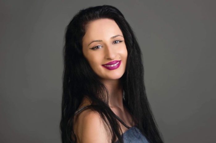 «Έμπλεξα»: Το νέο τραγούδι της Φαίης Ρουμπίνη