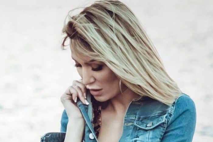 Επέστρεψε δυναμικά με νέο τραγούδι η Αθηνά Πολίτη