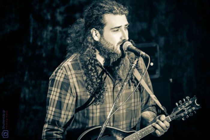 "Όλα και Τίποτα"| Κυκλοφόρησε το νέο τραγούδι του Βύρωνα Τσουράπη!