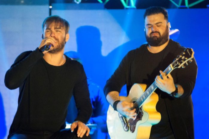 Καμπακάκης-Δήμας-Σαμπάνης: Για ποιον υποψήφιο Δήμαρχο στη μεγαλειώδη συγκέντρωσή του, ένωσαν τις φωνές τους;