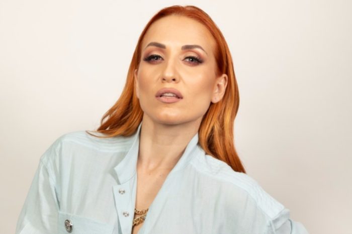 "Πάμε Διακοπές"| Το νέο single της Νάιρας Αλεξοπούλου!