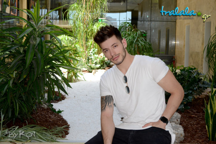 Συνέντευξη | Βαγγέλης Κακουριώτης: «Πιστεύω πως για να ψωνιστεί κανείς πρέπει να του λείπει κάτι!»