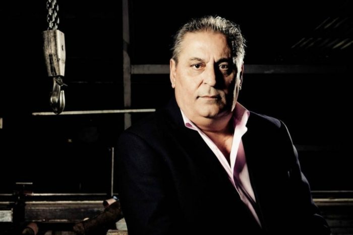 "Στα Βαλκάνια"| Ακούστε το νέο τραγούδι του Ζαφείρη Μελά!