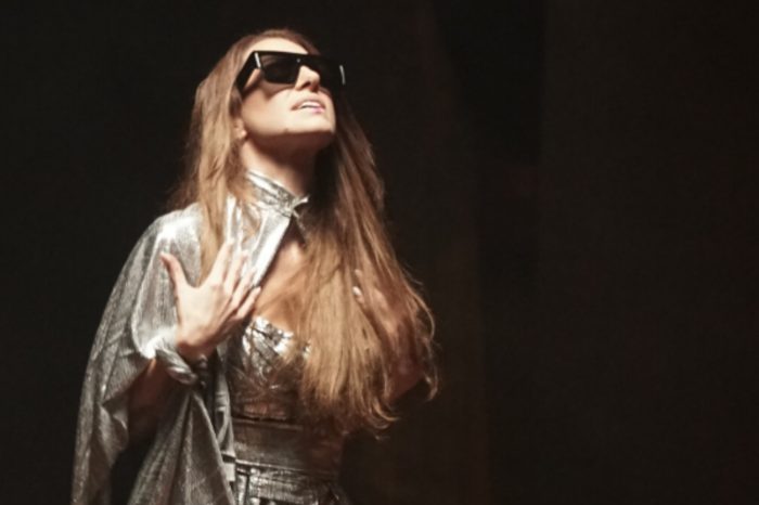 Μετά το "ΤΕΡΜΑ" του Νίκου Οικονομόπουλου, η Natalia Dusso υπογράφει το δικό της single!