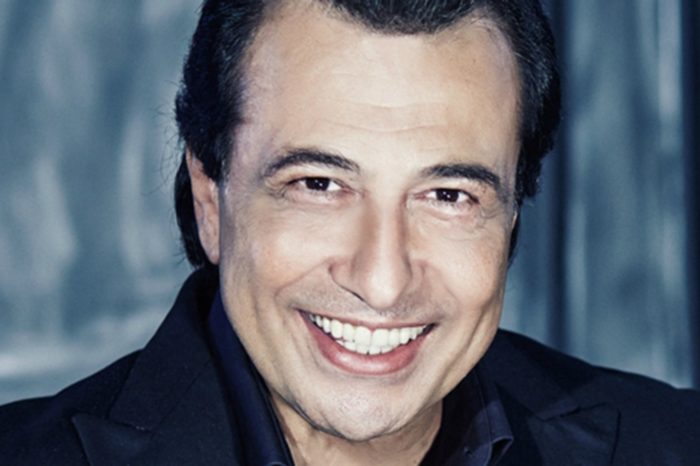 Αντύπας: «Οι κόντρες για τις αφίσες γίνονται από ανεγκέφαλους»