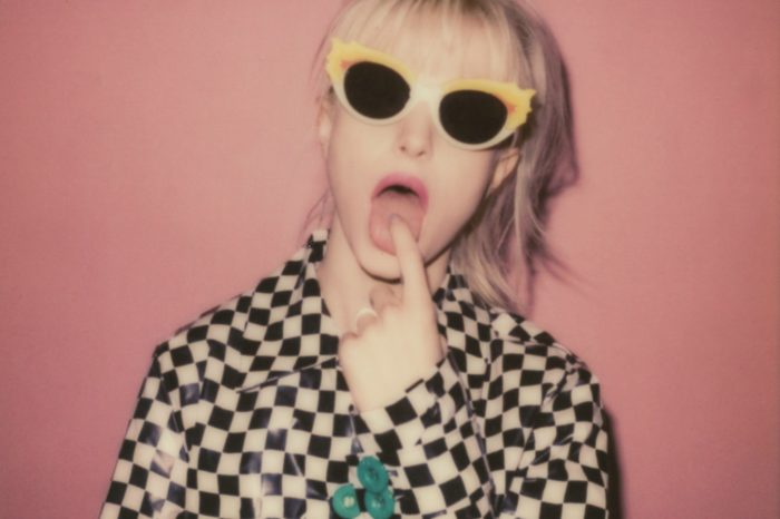 Hayley Williams | Η τραγουδίστρια των Paramore κυκλοφορεί το πρώτο της προσωπικό single!