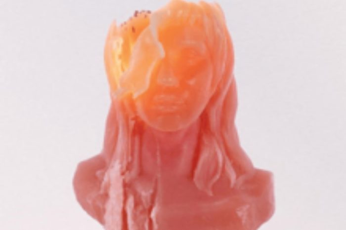 H Kesha κυκλοφορεί τον νέο της δίσκο με τίτλο “High Road”!